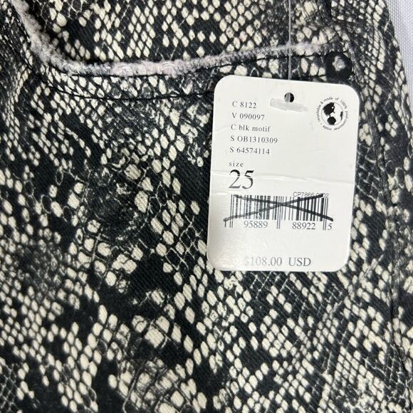 FREE PEOPLE MAGGIE MID RISE SNAKESKIN PRINTED JEANS NWT SIZE 25 DISTRESSED - Picture 4 of 7